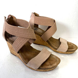 Sofft Chalette Strappy Wedge Sandals Women's 8.5 Beige Open Toe Cross Ankle